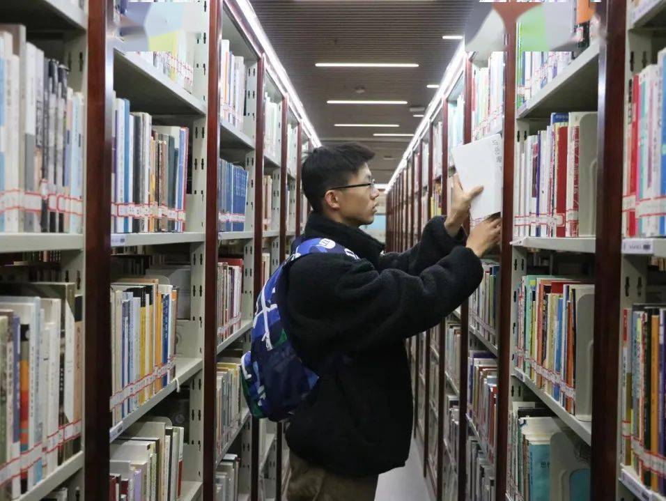 人大图书馆全攻略：从借阅规则到电子资源，一站式解决你的学术需求