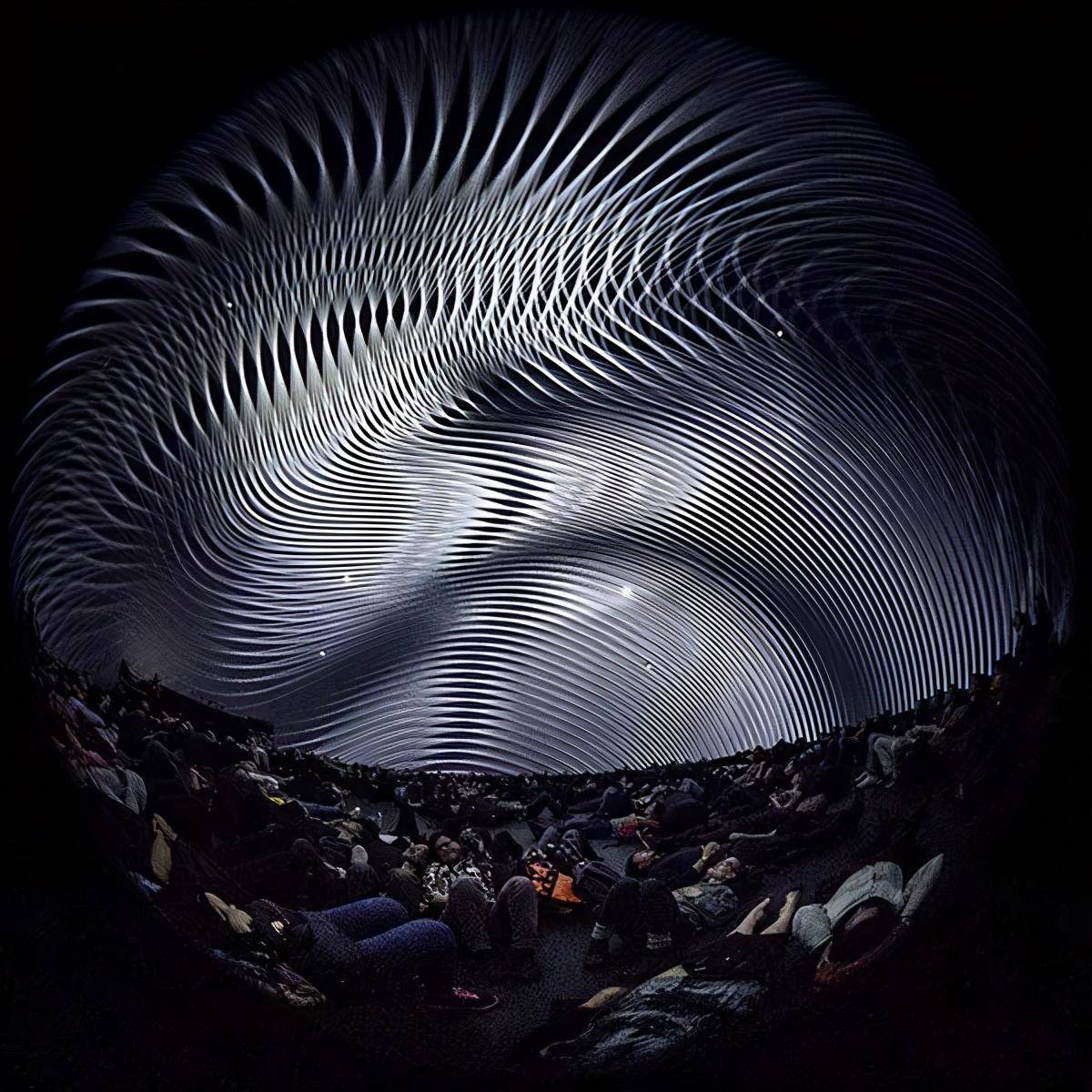 全屏网设计指南：打造沉浸式视觉体验的完整解决方案